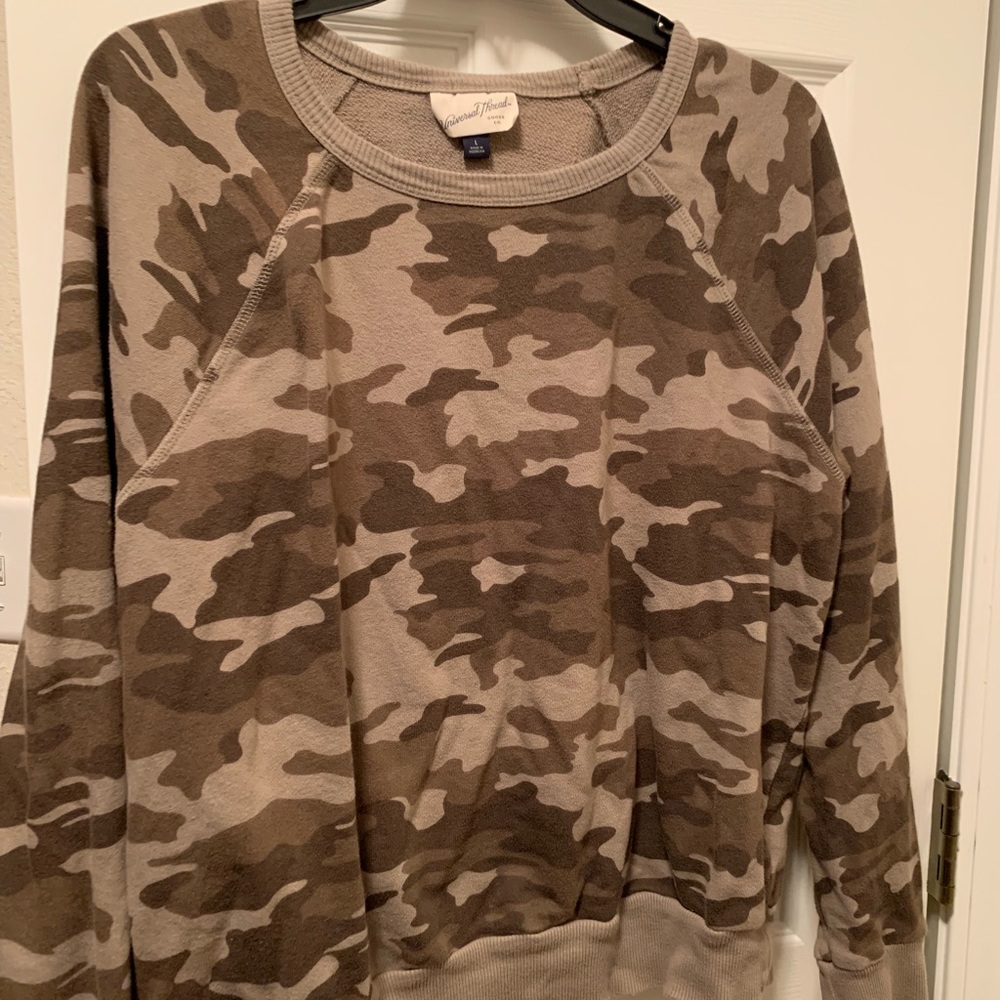 Camo Pullover